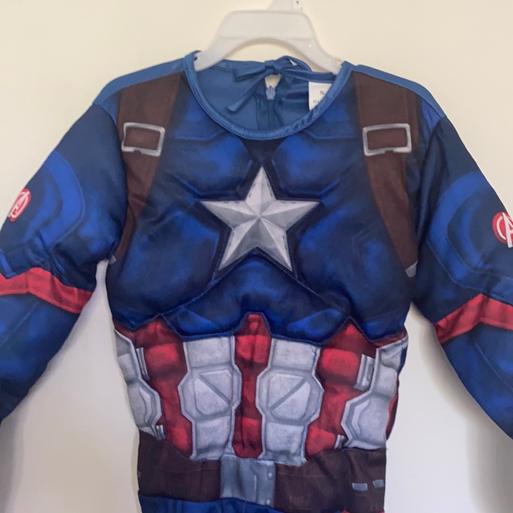 Costume. Captain America. Size 4T.
